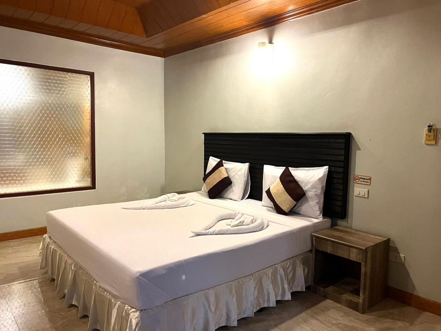 Haad Khuad Resort Palack-part Kültér fotó